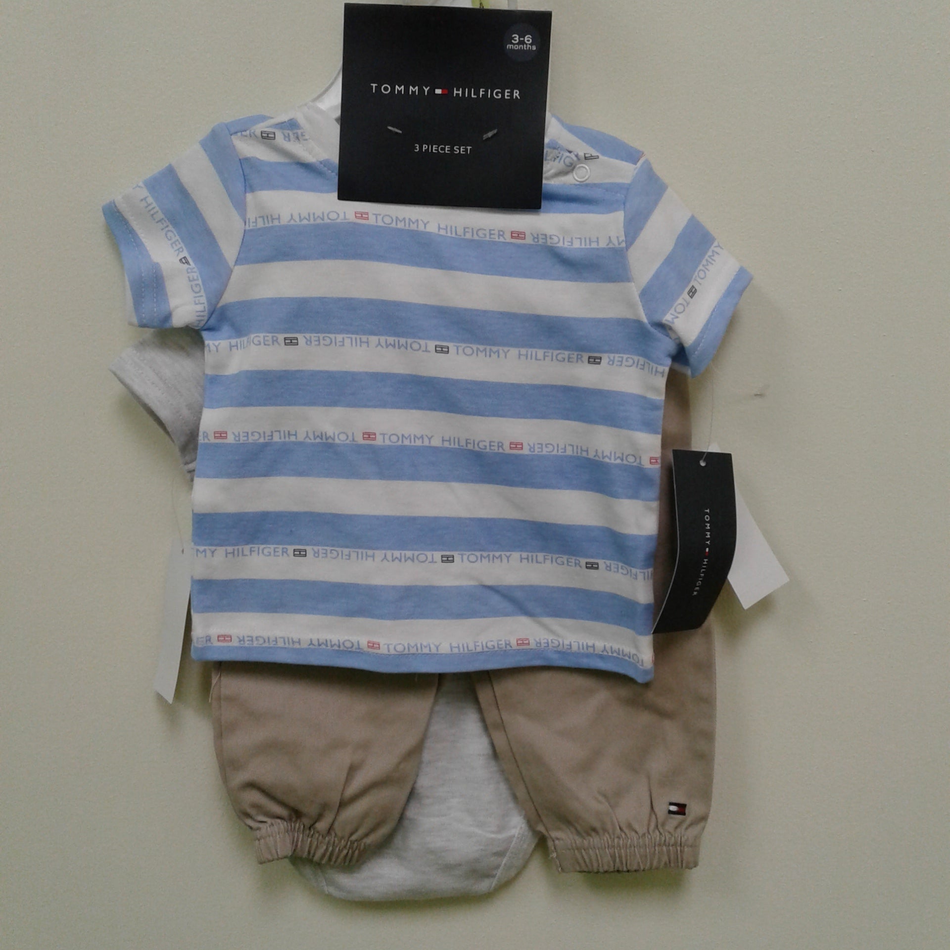 NWT Outfit - Tommy Hilfiger - 3m